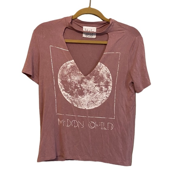 Sadie & Sage Tops - Sadie & Sage Boho Moon Child short sleeve T-Shirt Mauve Women's size small